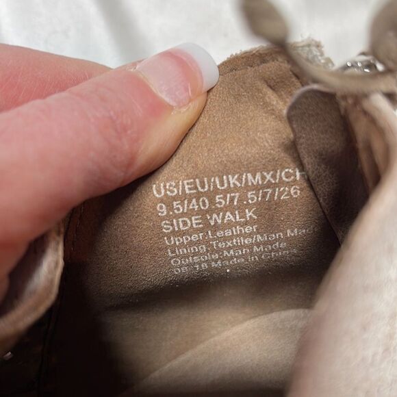 Kenneth Cole Reaction Side Walk Leather Booties. Size 9.5. - Picture 9 of 9